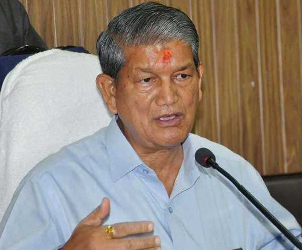 लोगों की सेवा करने से ज्यादा सीएम बनने को लेकर चिंतित हैं हरीश रावत